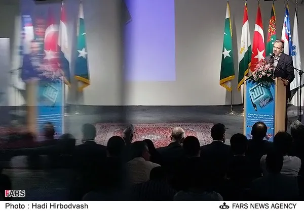 سخنرانی احمد مسجدجامعی رئیس شورای اسلامی شهر تهران در مراسم اختتامیه جشنواره بسم الله
چهارشنبه 3 مهر
