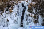 عکس: آبشار یخ زده سردابه