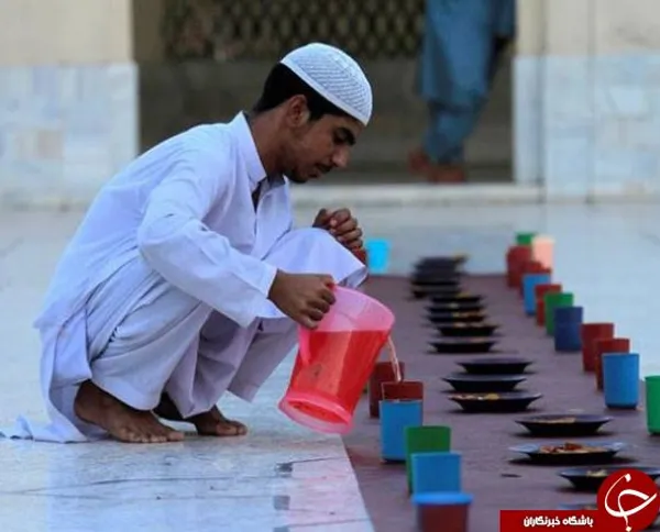 سفره افطار در پیشاور پاکستان
